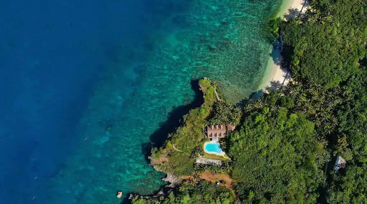 Tatlong Pulo Island